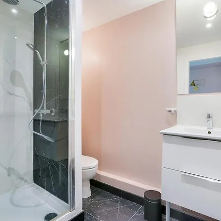 La Vie En Rose - 2 Doubles Apartment *